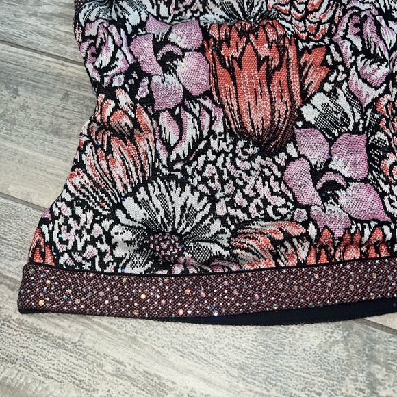 St. John evening halter top. Pink and black. Backless. Bejeweled. small/petite - Picture 2 of 13